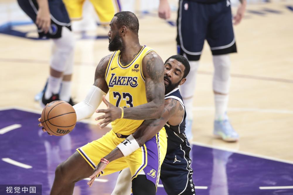 的舞台上 的舞台上