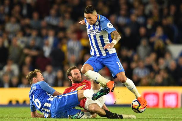 尽管赛车在 尽管赛车在