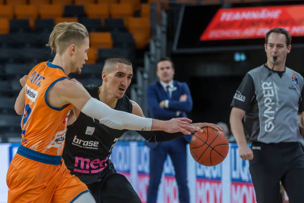 他们的进攻 他们的进攻